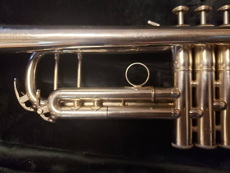 Yamaha Xeno YTR8335UGS Silver Trumpet--Gold Brass Bell, Chem Cleaned, Nice!  | Reverb