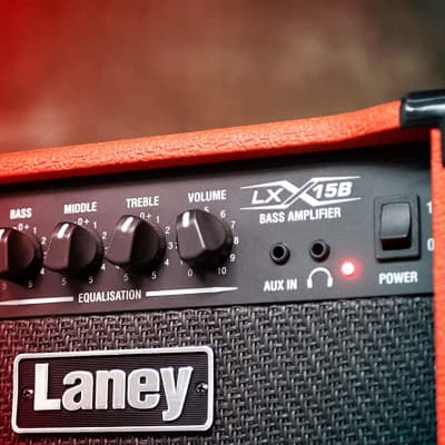Laney	LX15 15-Watt 2x5" Bass Combo, Red imagen 4