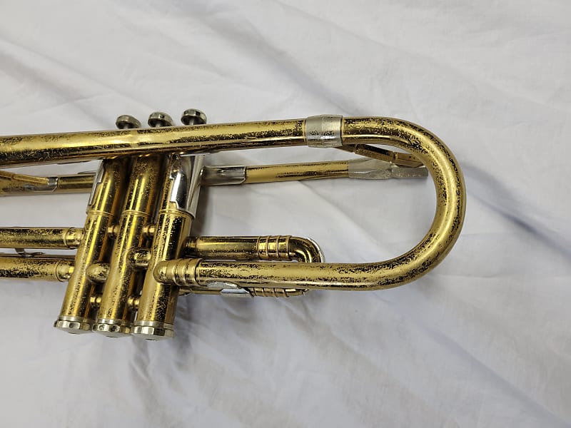 Getzen Bb Brass Lacquer Trumpet