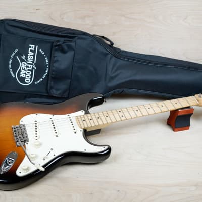 Fender American Special Stratocaster 2010 Sunburst w/ Bag image 2
