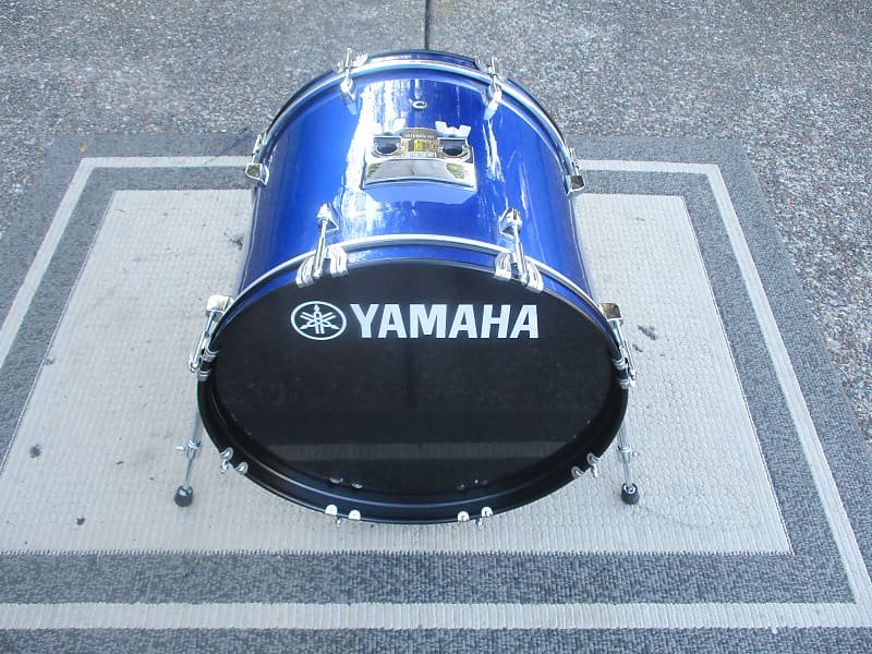 Yamaha 20 X 16 Bass Drum, Hardwood Shell, Evans EMad Head - Mint! image 1