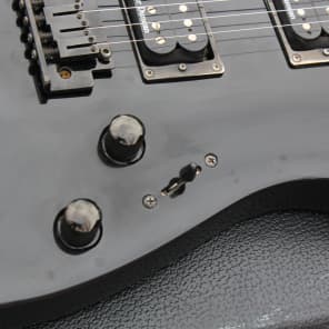 Fender Showmaster Blackout HH Stratocaster Made in Korea Fender Showmaster Blackout HH Stratocaster Made in Korea