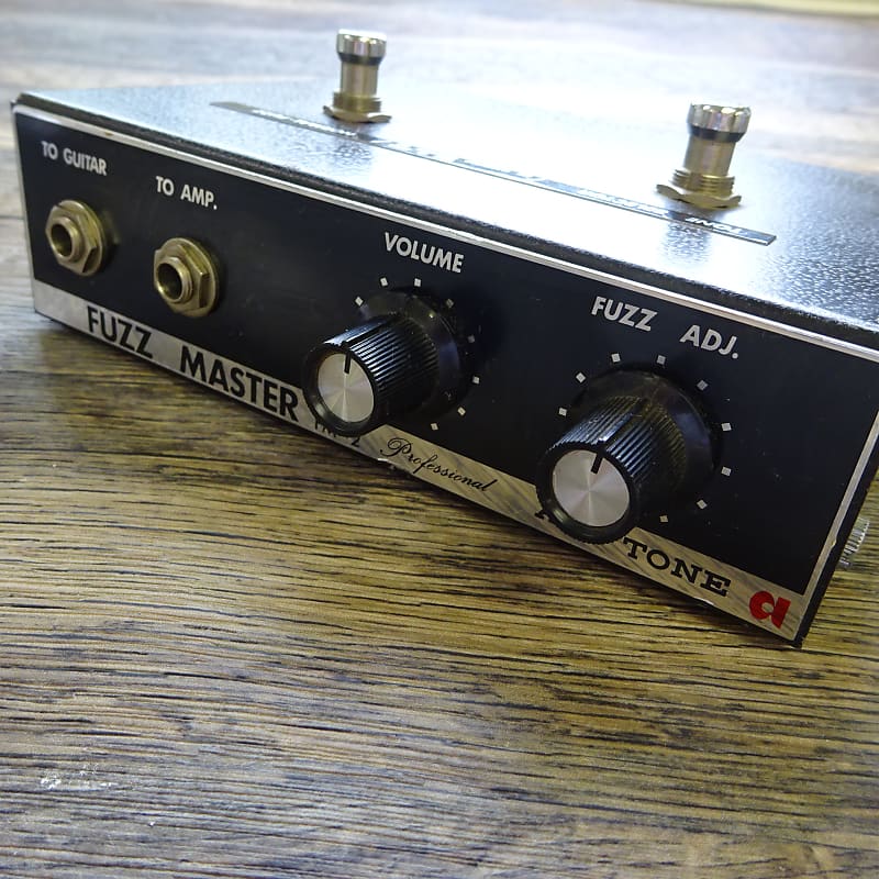 The greatest Fuzz pedal ever? Vintage Ace Tone Fuzz Master