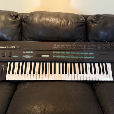 Yamaha DX7 Programmable Algorithm Synthesizer 1983 - 1987 Black