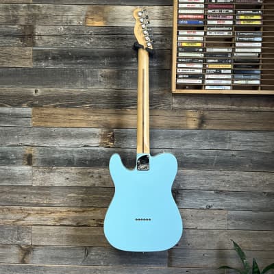 (17657) Fender Deluxe Nashville Telecaster with Pau Ferro Fretboard 2018 - 2021 - Daphne Blue image 7
