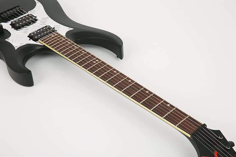 【本日終了】Cort エレキギター ブラック EMG HZ搭載 本日終了】Cort エレキギター ブラック EMG HZ搭載 - メルカリ