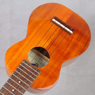 kamaka hf1 hawaiian koa soprano ukulele  2005 resotored in ecellect condition with case image 2