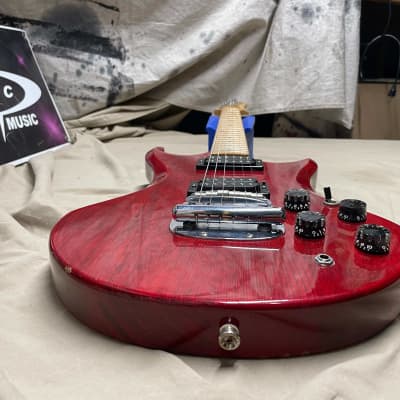 Vantage Avenger AV325 AV-325 HH Doubecut Electric Guitar MIJ Made In Japan - Red image 9