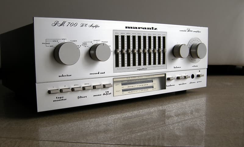 marantz pm 700