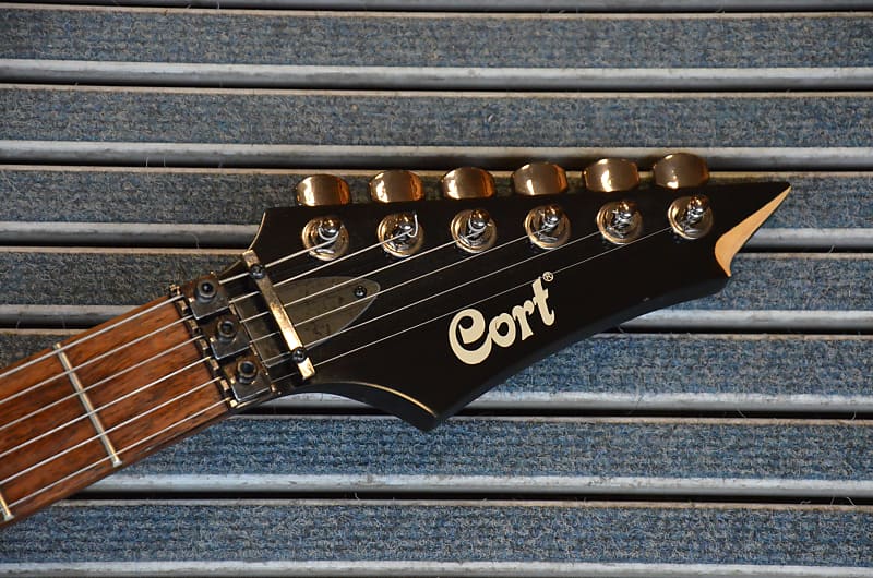 Cort EVL-X5 =fine heavy guitar!3xEMG's,24 frets,Floyd trem=many