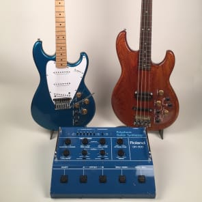 Roland G-505 Electric Guitar & Roland G-33 Bass with GR-300 Guitar Synth Bundle and Hardshell Cases image 1