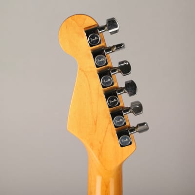 Fender Standard Stratocaster (1983 - 1984) | Reverb Finland
