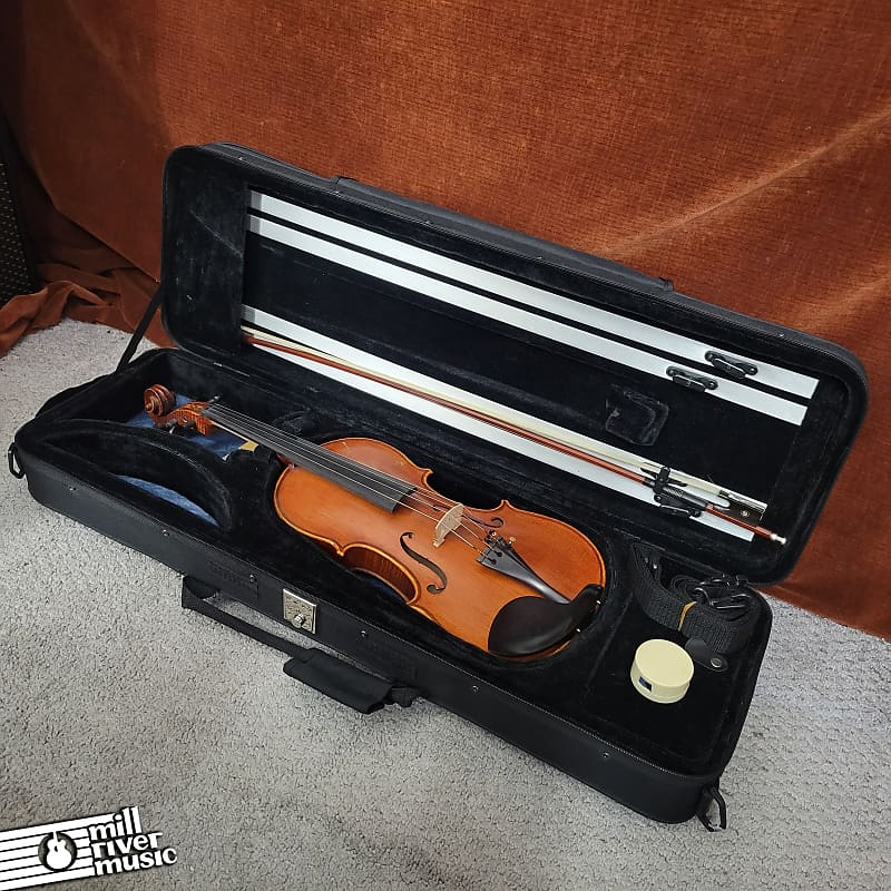 Wayne Chow 4/4 Violin 1715 Model Used