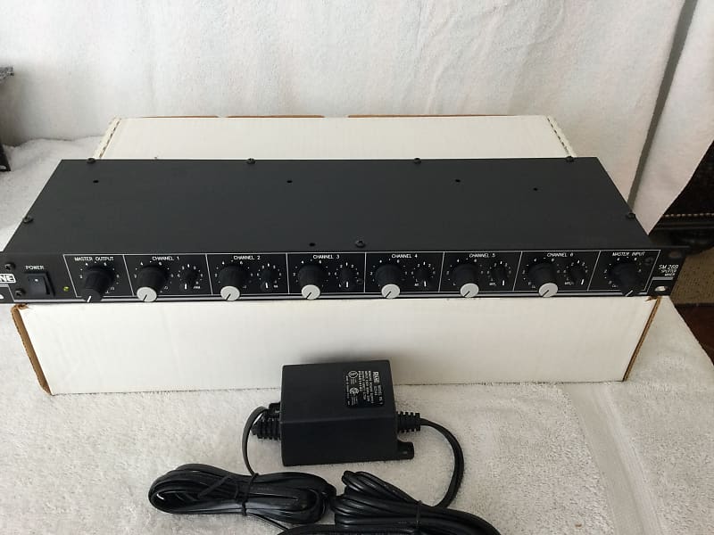 RANE SM26B 6 CH SPLITTER/MIXER