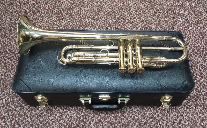 1965 F.E. Olds & Son Mendez Gold Lacquered Professional Bb Trumpet with  Mouthpiece and Case