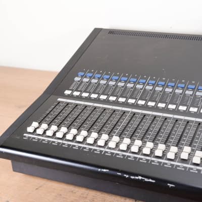 Yamaha LS9-32 32-Channel Digital Mixing Console CG00TEU image 6