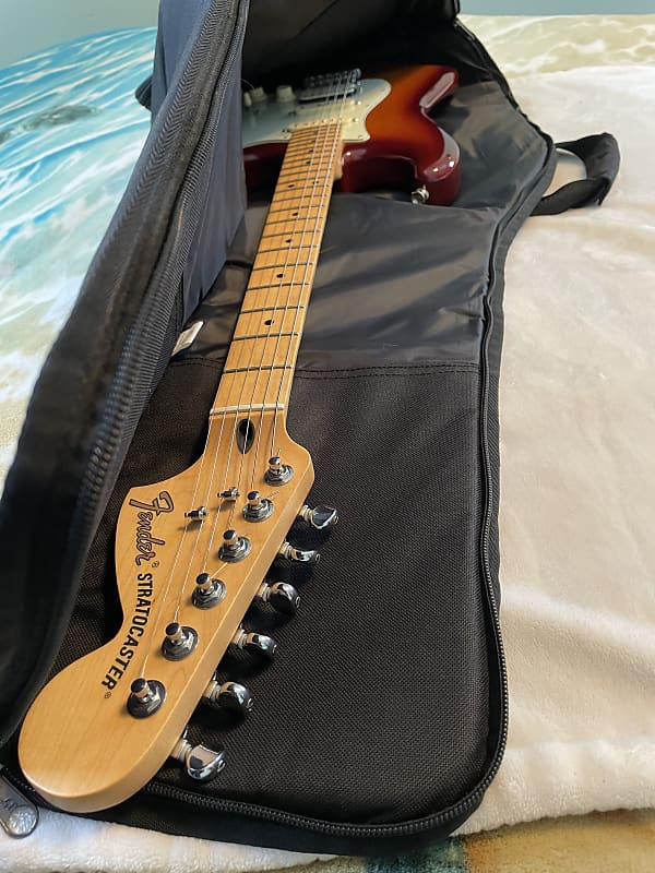 お買上特典 【美品】Fender DELUXE STRAT HSS Mexico - 楽器/器材