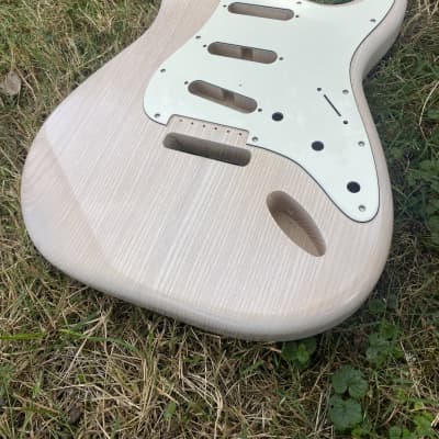 Heavy Seas Stratocaster style body Fender dimensions 2025 - White blonde Nitro image 7