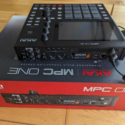 Akai MPC One Standalone MIDI Sequencer 2020 - Present - Black image 2