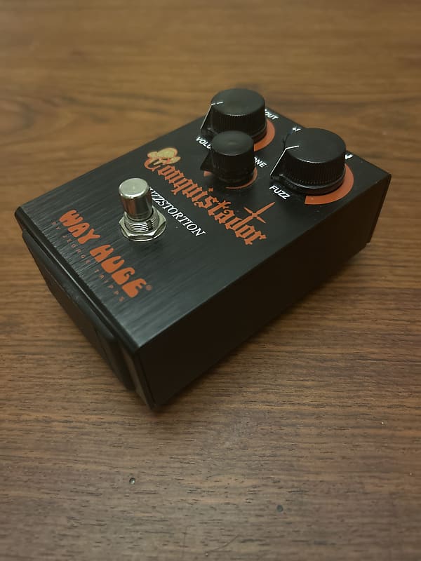 WAY HUGE® CONQUISTADOR™ FUZZSTORTION - Dunlop