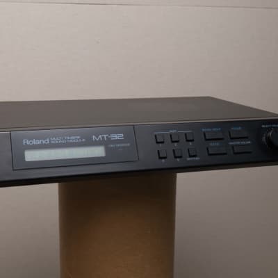 Roland MT-32 Multi-Timbral Synthesizer Module 1987 - 1992 - Black