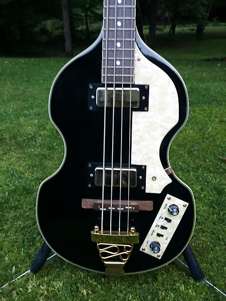 Jay turser beatle deals bass
