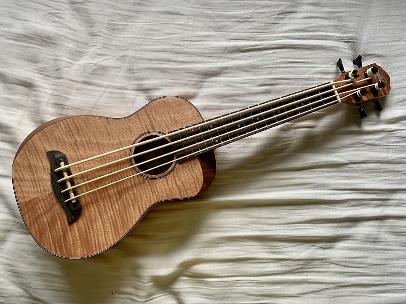 Oscar Schmidt - Comfort Arm Rest Flame Maple Acoustic Electric Bass Uke! OUB800K-A *Make An Offer!* image 1