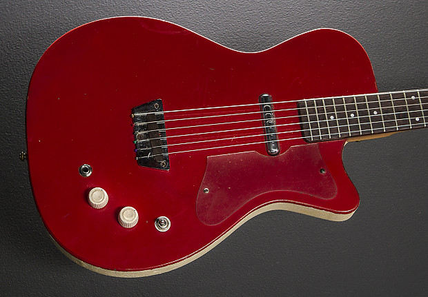 Red silvertone danelectro best sale