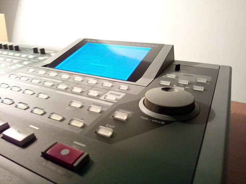 SN - Roland VS-1680