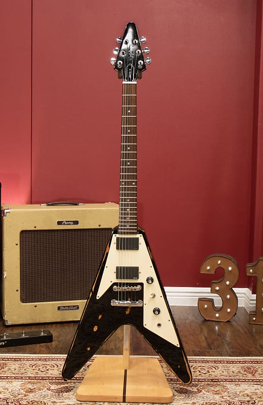Epiphone by Gibson フライングV 1997 レッド　良音 Epiphone by Gibson フライングV 1997 レッド 良音 - メルカリ