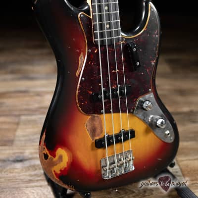 Bluesman Vintage El Dorado 4-String Bass w/ Soft Case – 3-Tone Sunburst image 3