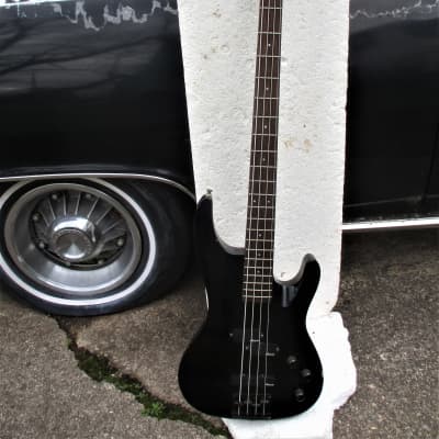 Aria Pro II Magna Series MAB-20 Bass Guitar, 1990's, Korea, Black