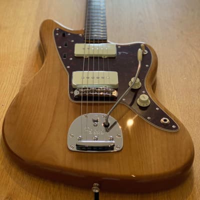 Fender Ltd Traditional 60s Jazzmaster FSR Walnut Mint w/ Hangtags