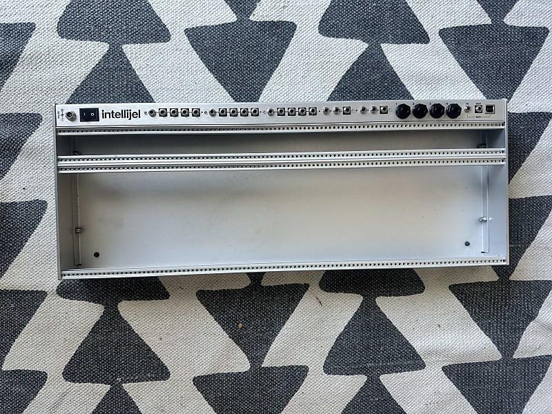 Intellijel 4U 104HP Palette Case
