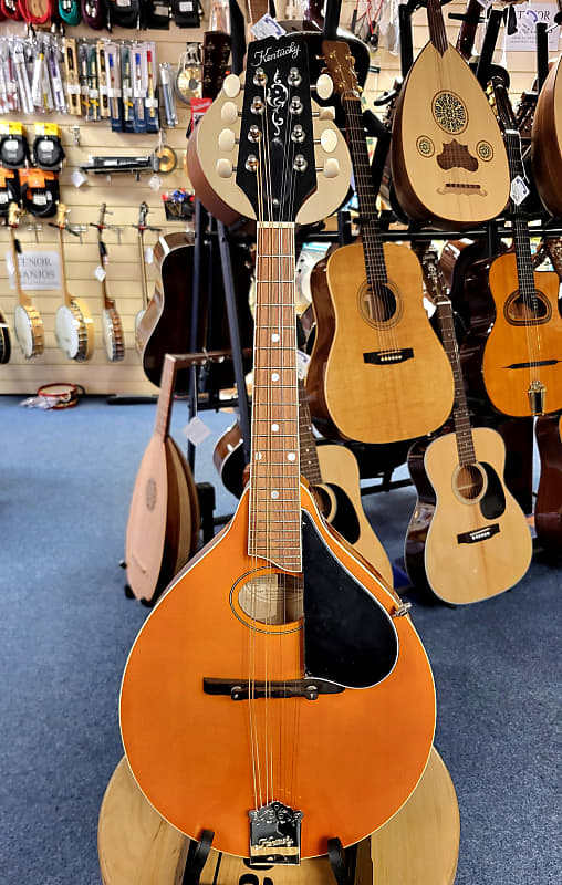 Kentucky KM-272 Deluxe Oval Hole A-Style Mandolin image 1