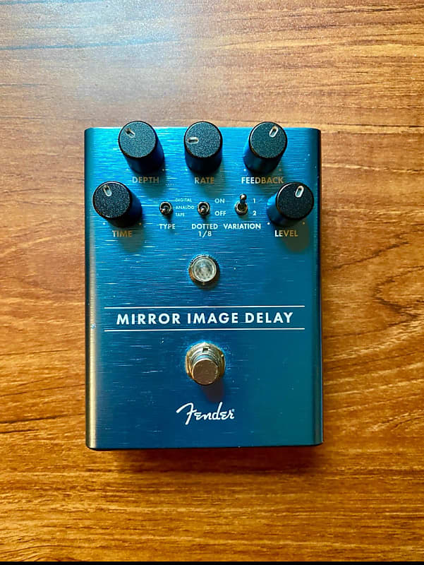 Fender Mirror Image Delay