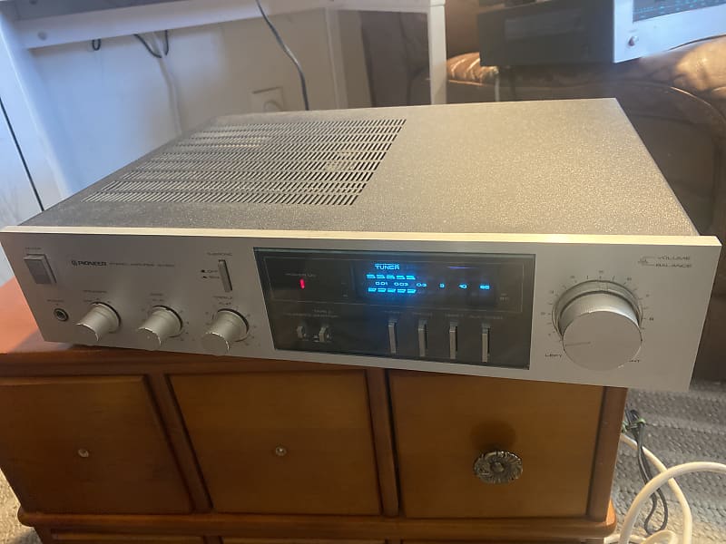 Pioneer amplifier Sa520 - Silver  			