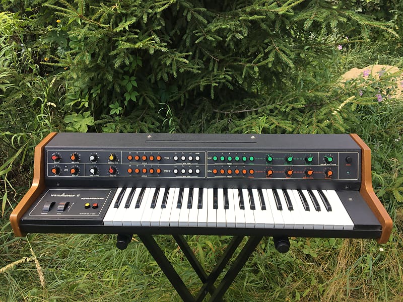 Vermona Synthesizer vintage German analog keyboard image 1