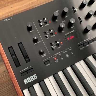 Korg Prologue 8 Polyphonic 49-Key 8-Voice Analog Synthesizer 2018 - Present - Black/Wood (Brand New/Open Box) image 3