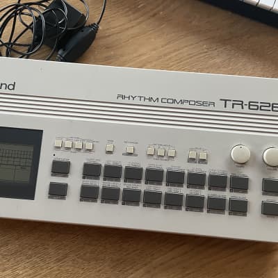 Roland TR-626 Drum Machine - Individual Outs