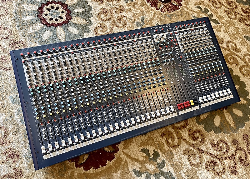 Soundcraft LX7ii 32-Channel Mixer | Reverb