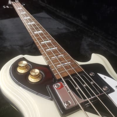 Italia Mondial Classic Bass Cream With Case | Reverb Portugal