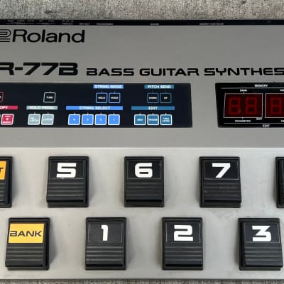 Roland GR-77B Bass Guitar Synth (Pre-Owned)
