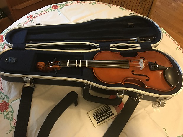 Yamaha AV5-12SC 1/2 Size Student Acoustic Violin image 1