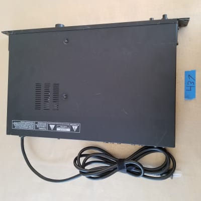 Roland SDE-330 Dimensional Space Delay 1990s - Black