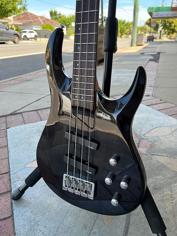 Hamer XT Series Velocity II 4-String Electric Bass | Black | Reverb