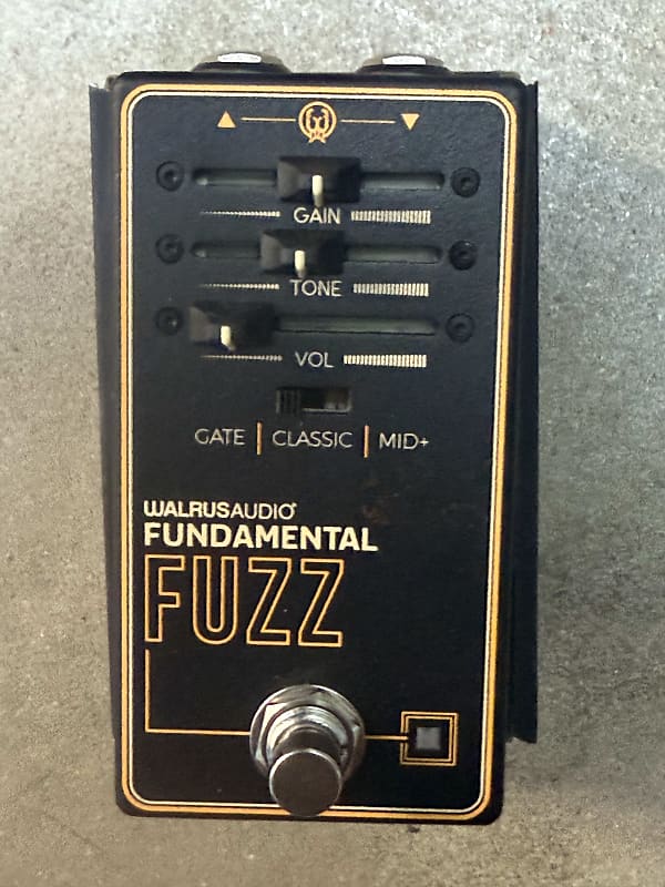 Walrus Audio Fundamental Fuzz