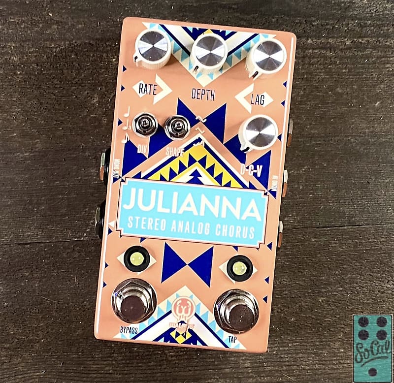 Walrus Audio Julianna Deluxe Chorus/Vibrato Limited Edition w/Original Box!  | Reverb Brazil