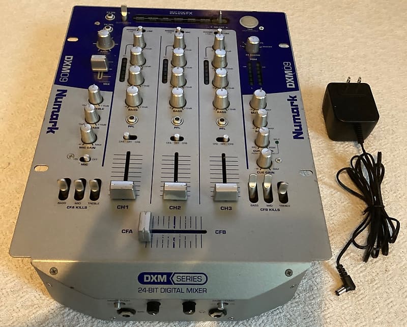 Numark DXM09 DJミキサー 24ビットデジタル 3チャンネル Numark DXM09 DJミキサー 24ビットデジタル 3チャンネル 楽器・機材