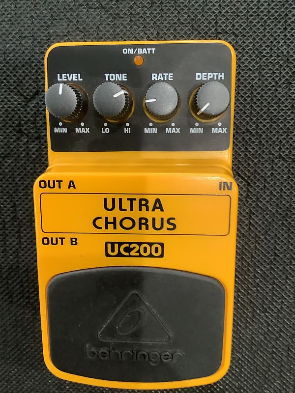 Behringer UC200 ULTRA CHORUS